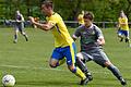 Maximilian Schmitt (links) vom TSV Grettstadt setzt sich gegen Johannes Weippert vom SV Mühlhausen/Schraudenbach durch. Die Grettstadter gewannen ihr Heimspiel und vergrößerten ihren Vorsprung auf den Relegationsplatz.