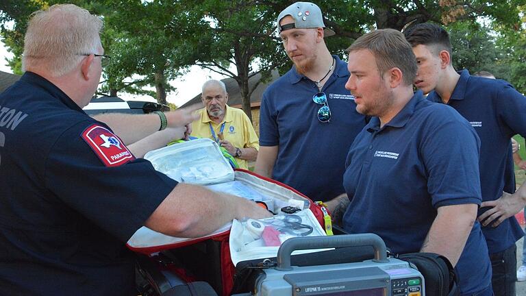 Fast wie zu Hause, nur alles ein bisschen größer in Arlington. Auch beim Rettungsdienst, wie Thomas Boermann mit weiteren Kollegen erfuhr.