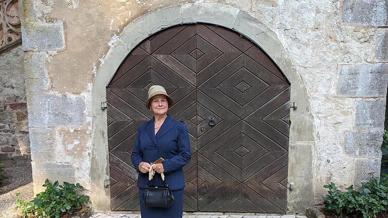 Gräfin Carola führt an beiden Tagen durchs Graf-Luxburg-Museum. - Gräfin Carola führt an beiden Tagen durchs Graf-Luxburg-Museum. Gräfin Carola führt an beiden Tagen durchs Graf-Luxburg-Museum. - Gräfin Carola führt an beiden Tagen durchs Graf-Luxburg-Museum.