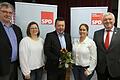 Über die Kandidatur von Wolfgang Brühl (Mitte) als Landrat freuten sich bei der Nominierungsversammlung der Kreis-SPD (von links): stellvertretender Kreisvorsitzender Helmut Dietz, Kreisvorsitzende Johanna Bamberg-Reinwand, stellvertretende Kreisvorsitzende Caroline Petersen und Kreistags-Fraktionsvorsitzender Jürgen Hennemann.