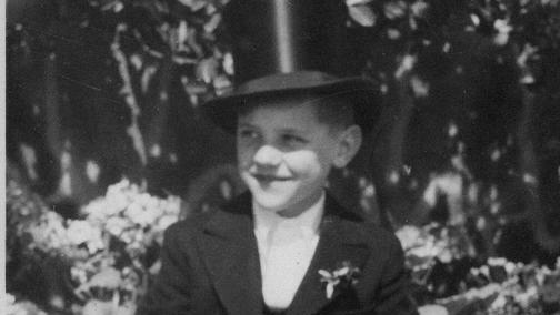 Paul Maar bei der Erstkommunion 1948. Viele Jahre seiner Kindheit verbrachte der Autor in Obertheres.