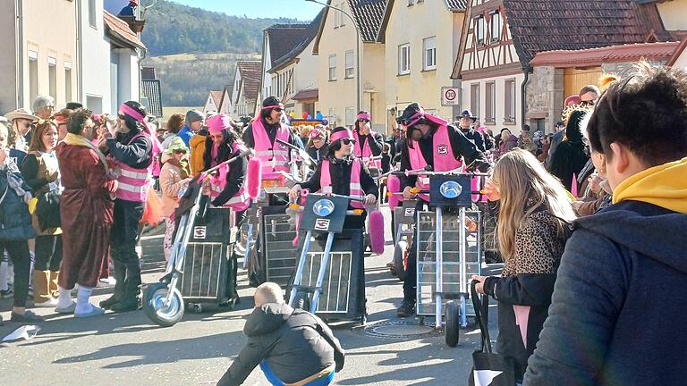 Fire Hawks Westheim       -  Die Fire Hawks Westheim feiern ihr 35-jähriges Jubiläum
