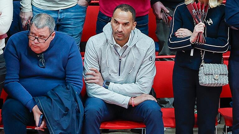 Nico Harrison (Mitte) beim Heimspiel der Würzburg Baskets in der tectake Arena in Würzburg Nico Harrison (Mitte) beim Heimspiel der Würzburg Baskets in der tectake Arena in Würzburg