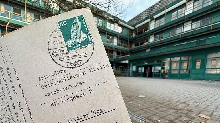 Postkarte nach 47 Jahren zugestellt       -  Nach 47 Jahren ist die Karte eines Klinikmitarbeiters an seine Kollegen angekommen.