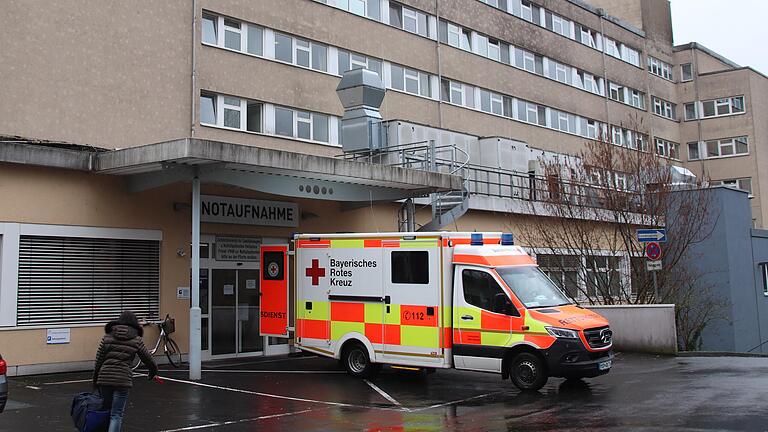 Das Klinikum Main-Spessart in Lohr. Geplante Operationen wurden hier abgesagt.