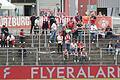 Die Firma Flyeralarm bleibt als Werbepartner der Würzburger Kickers im Stadion am Dallenberg präsent.