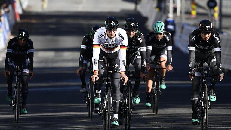 Deutsche Equipe       -  Die deutsche Mannschaft Bora-hansgrohe beim Training für das WM-Teamzeitfahren in Bergen.