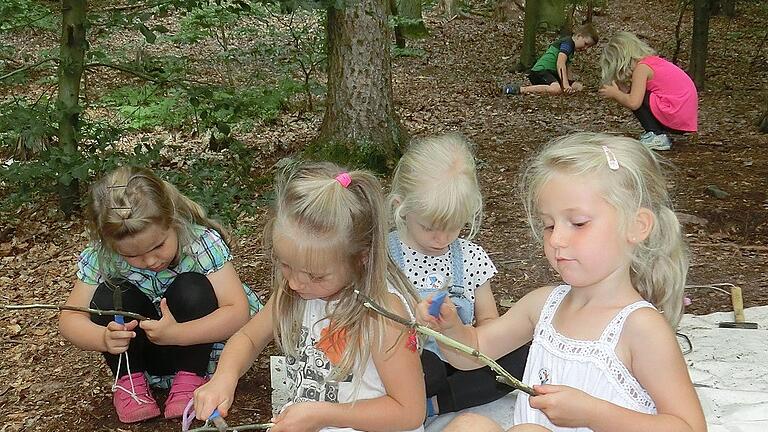 Kindergärten und Schulen können sich bald in Sachen Nachhaltigkeit zertifizieren lassen. Im Kneipp-Kindergarten in Bad Bocklet beispielsweise laufen schon jetzt viele Aktionen in und mit der Natur.