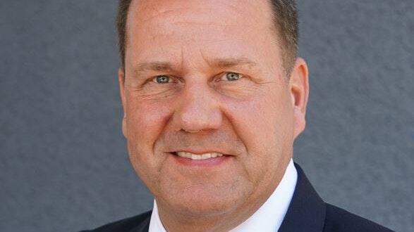 Ralf Michal, der Vorsitzende des Bayerischen Bestatterverbands, setzte sich vor einigen Wochen dafür ein, dass die bayerischen Bestatter in der Corona-Krise nun als sytemrelevant gelten. Ralf Michal, der Vorsitzende des Bayerischen Bestatterverbands, setzte sich vor einigen Wochen dafür ein, dass die bayerischen Bestatter in der Corona-Krise nun als sytemrelevant gelten.