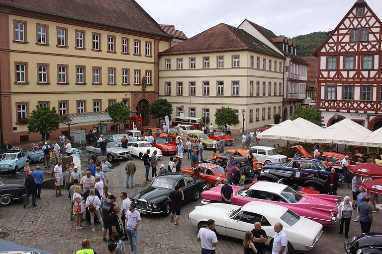 Viel los war beim zweiten Oldtimertreffen in Karlstadt