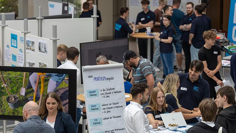 Tag der Ausbildung bei Knauf in Iphofen im Juni 2024. Der Baustoff-Konzern ist der größte Arbeitgeber im Landkreis Kitzingen.