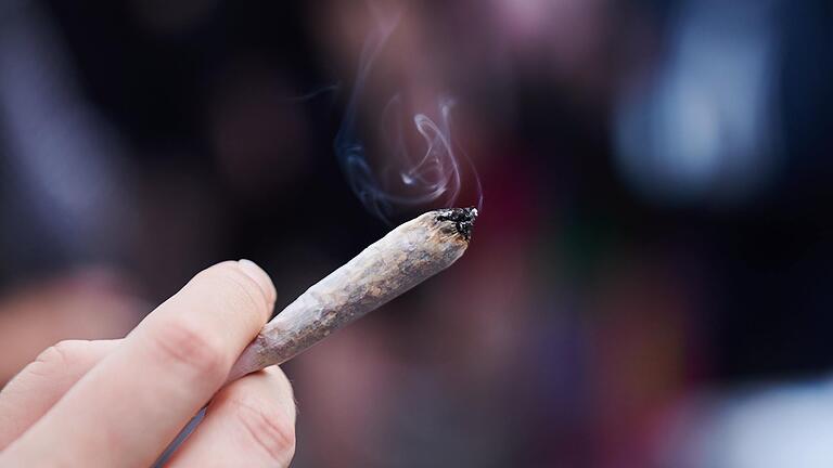 Cannabis-Verstöße gab es im Dienstbereich der Polizei Bad Neustadt 2023 einige. Eine 'offene Drogenszene' ist laut Polizei in der Region aber nicht feststellbar.&nbsp;