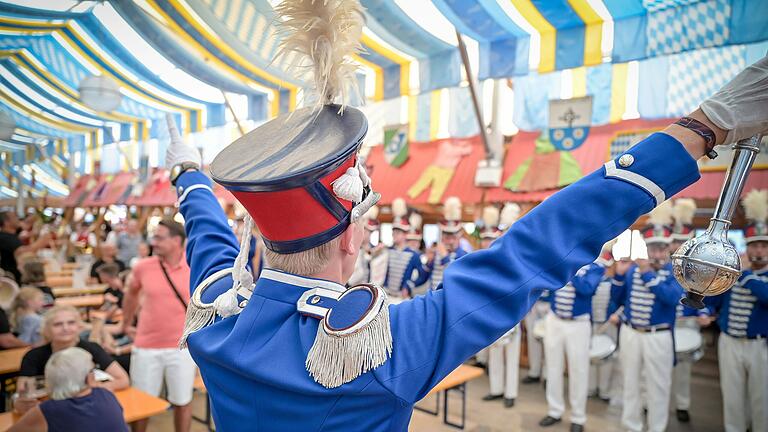 Am Freitag, 9. August, startet die 74. Auflage der Laurenzi-Messe in Marktheidenfeld. Am Samstag zieht der Festzug durch die Stadt zum Festzelt. Mit dabei ist unter anderem der Spielmannszug Esselbach.