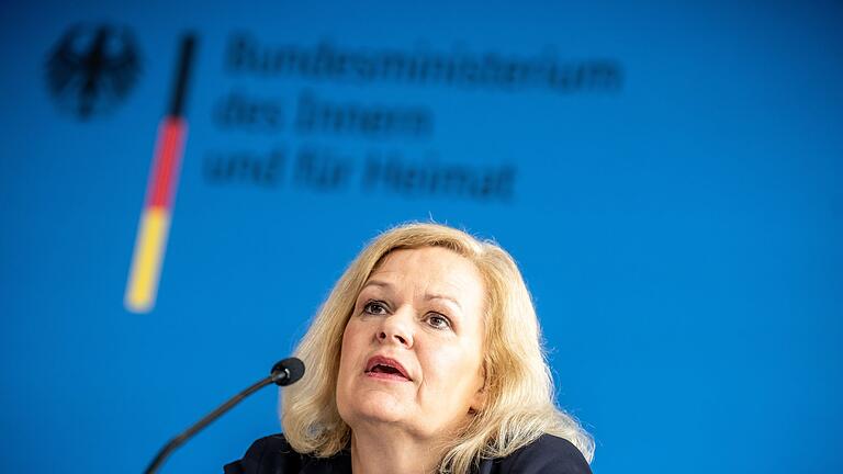 Nancy Faeser       -  Bundesinnenministerin Nancy Faeser hat das &bdquo;Compact&rdquo;-Magazin verboten. (Archivbild)