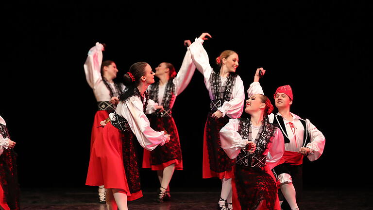 Ballettschule OnPoint Haßfurtbeim Deutschen Tanzwettbewerb