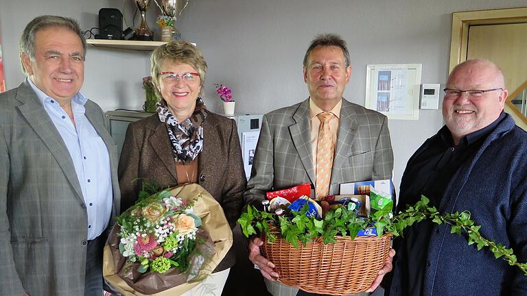 Neue Führung bei den Freien Wählern Urspringen (von links): Kreisrat Heinz Nätscher, Margot Barthel, der scheidende Vorsitzende Hugo Barthel und sein Nachfolger Werner Kunkel.