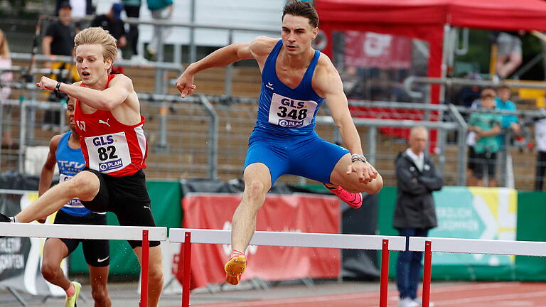 Bad Kissinger Leichtathleten bei der Deutschen Meisterschaft       -  Edelmetall bei der Deutschen Meisterschaft gewonnen hat Niklas Amthor (rechts). Der Sportler vom TSV Bad Kissingen holte Bronze über 400 Meter Hürden.