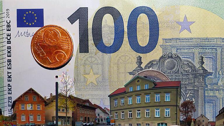 Einen Haushalt mit einem Volumen von 14,7 Millionen Euro hat die  Marktgemeinde Maßbach (in der Mitte des Bildes das Rathaus) in diesem Jahr.  Das umfangreiche Zahlenwerk wurde jetzt verabschiedet. Fotomontage: Dieter Britz       -  Einen Haushalt mit einem Volumen von 14,7 Millionen Euro hat die  Marktgemeinde Maßbach (in der Mitte des Bildes das Rathaus) in diesem Jahr.  Das umfangreiche Zahlenwerk wurde jetzt verabschiedet. Fotomontage: Dieter Britz