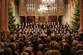 Der Monteverdi-Chor Würzburg lädt zu seinen Weihnachtskonzerten in die Neubaukirche ein.