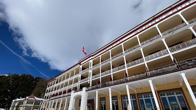 Das „Berghotel Schatzalp” in Davos, möglicher Ort der Handlung - Der „Zauberberg” spielt in der Bergwelt bei Davos Das „Berghotel Schatzalp” in Davos, möglicher Ort der Handlung - Der „Zauberberg” spielt in der Bergwelt bei Davos