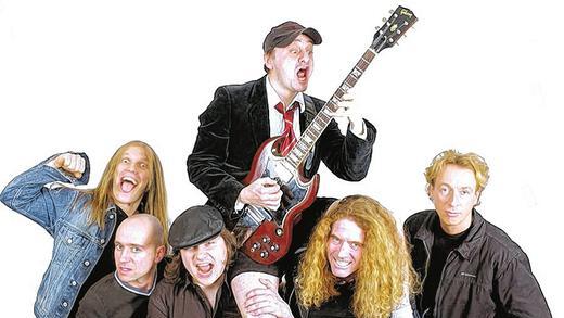 Harte Musik: Die AC/DC-Coverband AB/CD gastiert am 23. Dezember im Lichtspielhaus Marktheidenfeld.