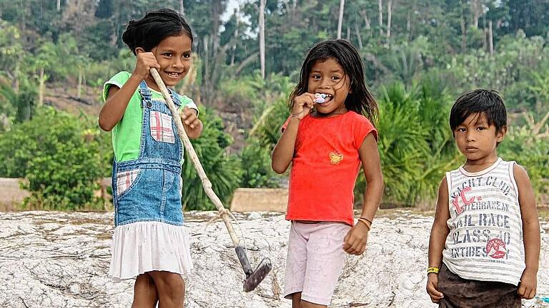 Die Kinder von Aldeia de Munduruku: Nimmt ihnen der Staudamm ihre Heimat?