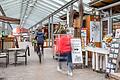 Am unteren Markt in Würzburg herrscht derzeit ein reger Wechsel. Immer wieder geben Betreiber ihre Stände auf, die Suche nach einer geeigneten Nachfolge ist schwierig – auch wegen der Stadt Würzburg.