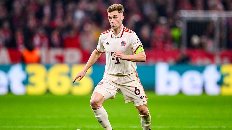 Bayern München - Bayer Leverkusen       -  Weiter im Bayern-Trikot: Joshua Kimmich.