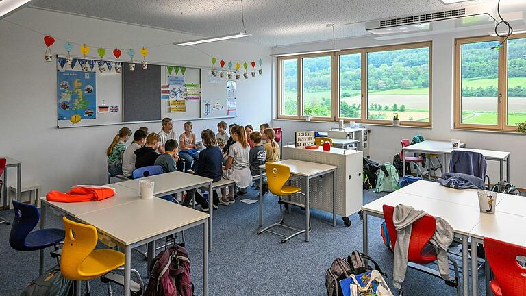 Die neuen Klassenzimmer bieten viele individuelle Lernmöglichkeiten. Die neuen Klassenzimmer bieten viele individuelle Lernmöglichkeiten.