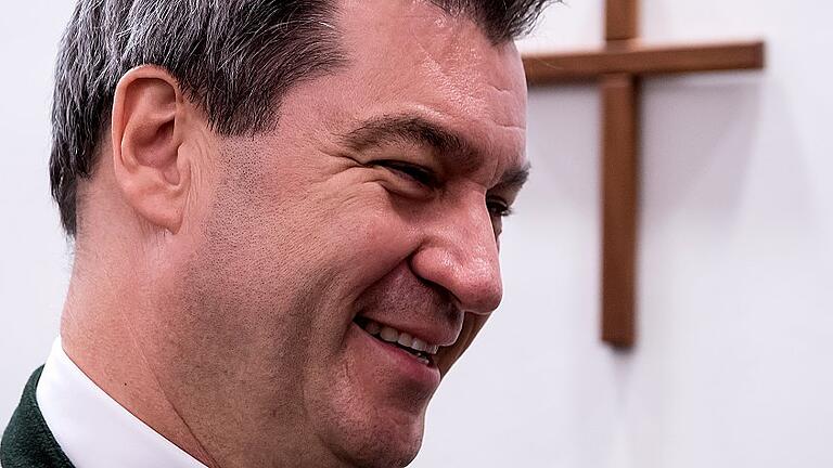 Söder reist nach Brüssel - Markus Söders Kreuz-Vorstoß sorgt für kontroverse Diskussionen in der Leserschaft. Söder reist nach Brüssel - Markus Söders Kreuz-Vorstoß sorgt für kontroverse Diskussionen in der Leserschaft.