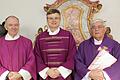 15 Jahre Pfarreiengemeinschaft Erlenbach-Triefenstein: Der Festgottesdienst war für den Pfarrer im Ruhestand Tadeusz Falkowski ein Grund, den aktuellen Pfarrer, Matthias Wolpert, und den Diakon im Ruhestand, Johannes Hoffart (von links), zu besuchen.