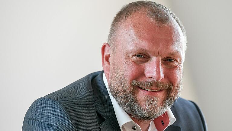 Landrat Thomas Eberth (CSU) ist seit einem Jahr im Amt und für den Landkreis Würzburg verantwortlich. Landrat Thomas Eberth (CSU) ist seit einem Jahr im Amt und für den Landkreis Würzburg verantwortlich. 