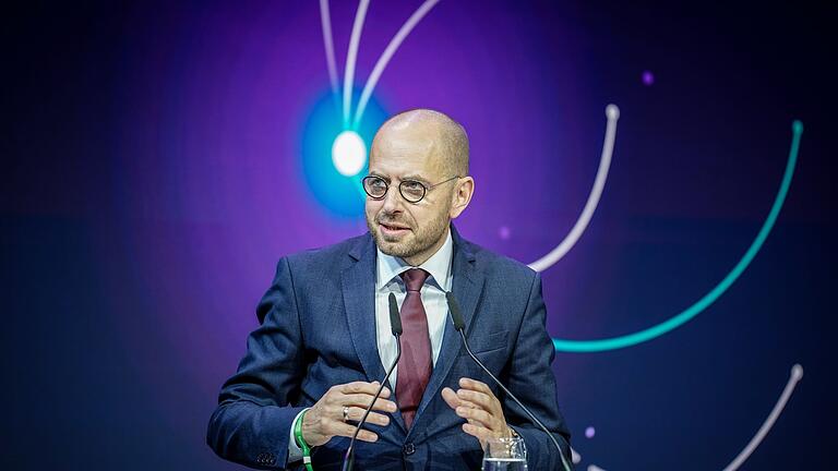 Siemens Energy - Christian Bruch       -  Bruch habe Siemens Energy durch turbulente Zeiten geführt, lobt Aufsichtsratschef Joe Kaeser den Manager. (Archivbild)