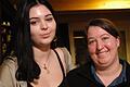 Lana Rebhan mit ihrer Mutter Katharina. Bis Ende nächsten Jahres wollen sie mit ihrer ' Young Carer Hilfe gemeinnützige UG' noch weitermachen und dann&nbsp; Bilanz ziehen.