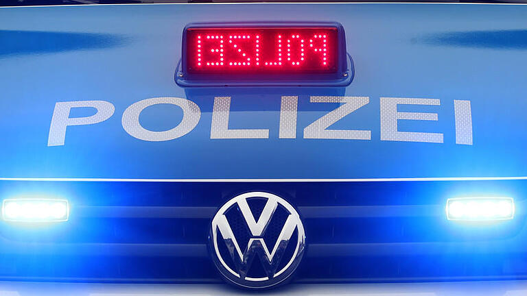 Einen&nbsp;Fahndungserfolg meldet die Polizei: Zwei flüchtige Diebe wurden bei Poppenhausen festgenommen.