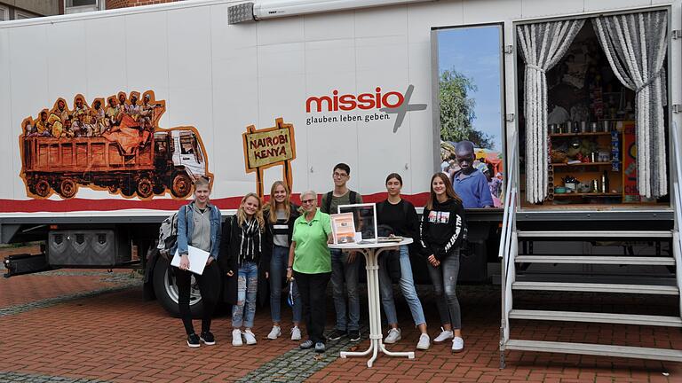 Der „Missio-Truck' und das Thema 'Flucht und Vertreibung'.