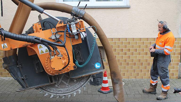 Mini-Trenching-Verfahren in Wonfurt