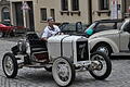 Steffen Hesse auf seinem Opel Baujahr 1907.