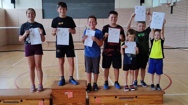 Mit Freude am Ferienprogramm des Badmintonclubs Kirchheim teilgenommen haben:  Hanna, Max, Oskar, Elias, Til, Emil und Jonathan.