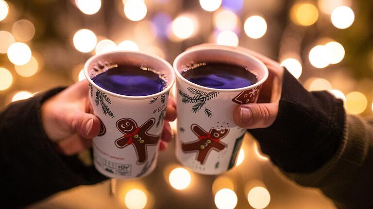 Glühwein.jpeg       -  Glühwein ist eines der beliebtesten Getränke zur kalten Jahreszeit. Aber was ist eigentlich drin?