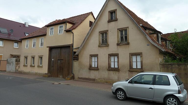 Die damals leerstehenden Gebäude in Kützberg vor dem Abriss im Winter 2020.
