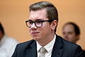 0005048465.jpg       -  Der Abgeordnete Halemba legt sein Mandat nicht nieder.
