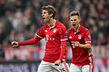 Bayern München       -  Bayerns Thomas Müller (l) und Joshua Kimmich jubeln. &bdquo;Wenn sie einen guten Tag haben, hat man wenig Chancen&rdquo;, weiß auch Hertha-Trainer Pal Dardai. Foto: Sven Hoppe