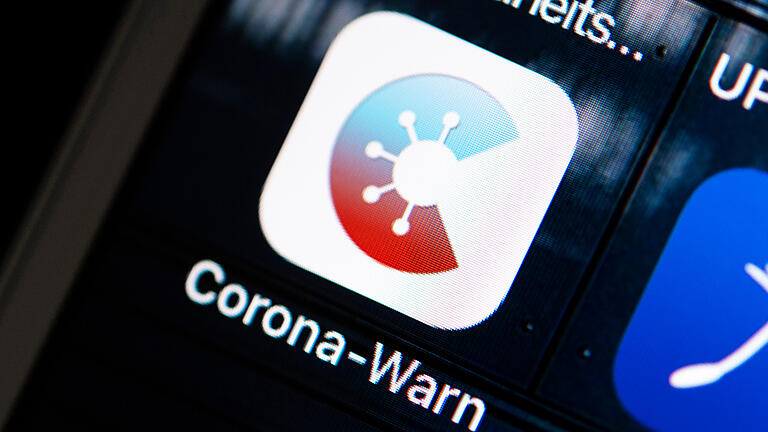 Die Corona-Warn-App des RKI steht seit Dienstag zum Download bereit.