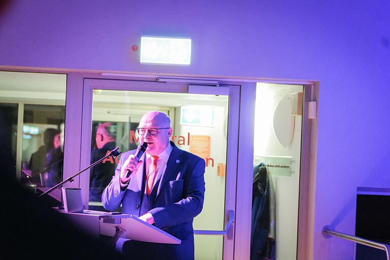 Bad Mergentheims Oberbürgermeister Udo Glatthaar lobte die erfolgreiche Zusammenarbeit zwischen der Firma Schauer und dem Stadtrat. Bad Mergentheims Oberbürgermeister Udo Glatthaar lobte die erfolgreiche Zusammenarbeit zwischen der Firma Schauer und dem Stadtrat.