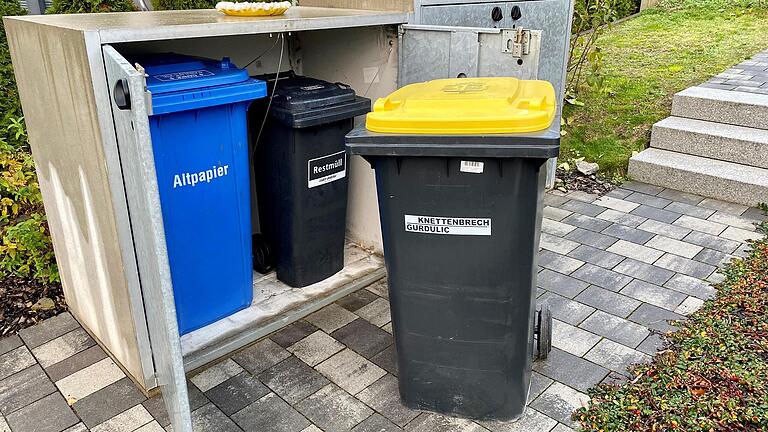 Im Landkreis Würzburg gibt es bereits die Gelbe Tonne. Sie umfasst wie die blaue Tonne 240 Liter und soll im Landkreis Rhön-Grabfeld alle vier Wochen geleert werden.