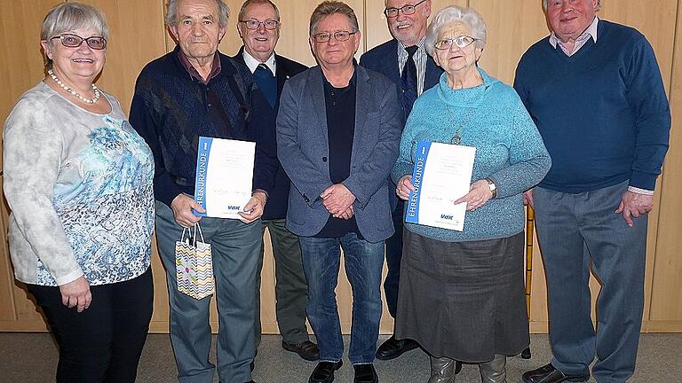 Die Freude über treue Mitglieder des VdK-Ortsverbandes Gochsheim ist groß. Auf dem Bild (von links) Bürgermeisterin Helga Fleischer, Karl Faust, Vorsitzender Karl-Heinz Fleischer, Peter Haupt (Kreisvorstand), Dieter Hensel, Inge Merz und stellvertretender Vorsitzenden Manfred Fingerhut.