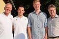 Gold und Bronze bei der deutschen Nachwuchs-Meisterschaft: Lorenz Grimm (Zweiter von links) und Julian Waller (Dritter von links) mit Wilhelm Pulvermüller (links), dem Vorsitzenden des RC Franken Schweinfurt, und Sportreferent Jürgen Montag.