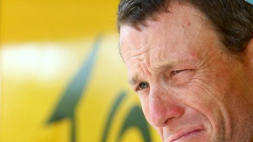 Lance Armstrong       -  Lance Armstrong hat nach einem jahrelangen Kampf gegen Dopingbeschuldigungen aufgegeben und sich in die Rolle des zu Unrecht Verfolgten verabschiedet. Der 40 Jahre alte Radstar aus den USA will sich gegen die Vorwürfe nicht mehr zu Wehr setzen. Nun droht ihm die Aberkennung seiner sieben Titel bei der Tour de France zwischen 1999 bis 2005.