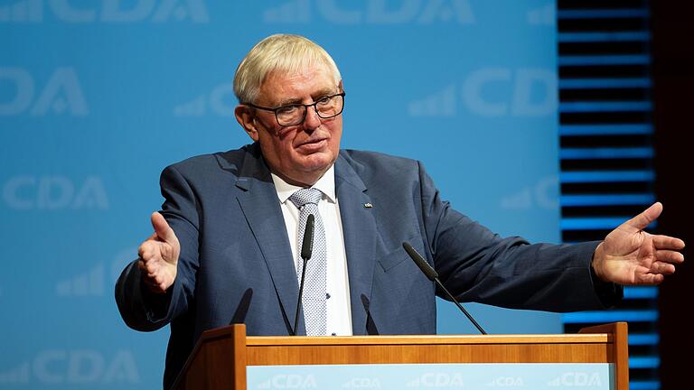 Bundestagung der Christlich-Demokratischen Arbeitnehmerschaft       -  NRW-Sozialminister Laumann tritt als CDA-Vorsitzender ab.